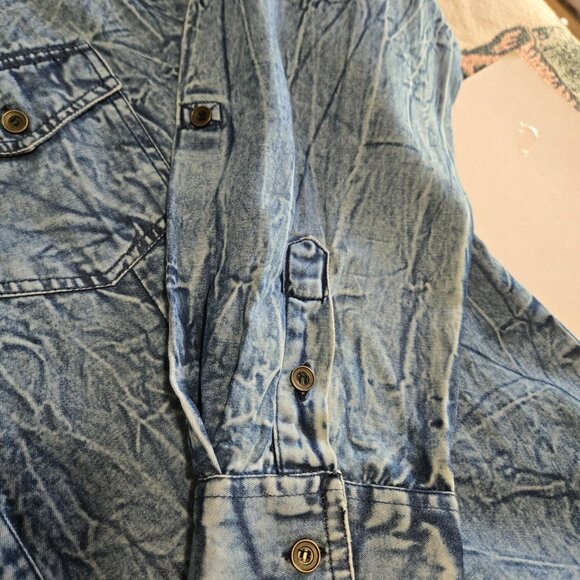Nostalgia Denim Embroidered Top - Picture 11 of 14